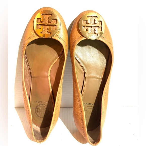 Tory Burch Shoes - Tory Burch size 8.5 leather ballet flats round toes